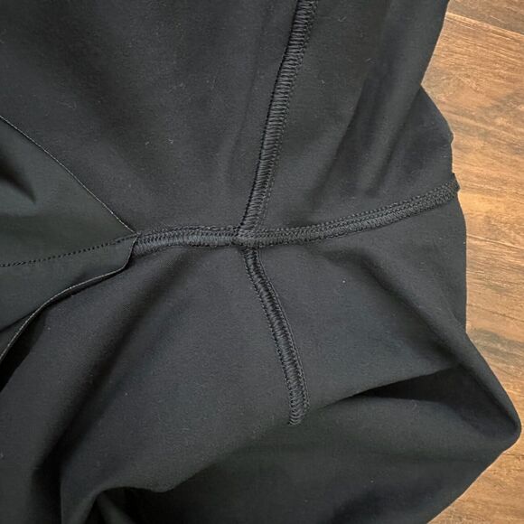 SPANX Ponte Ankle Legging Pants w Back Pockets in Black - Picture 5 of 10